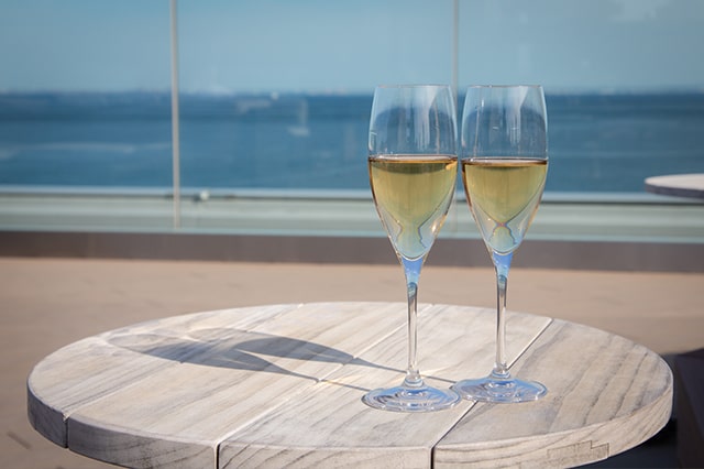 在屋頂酒吧求婚