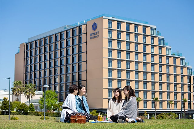 在花園市場買的三明治早餐野餐