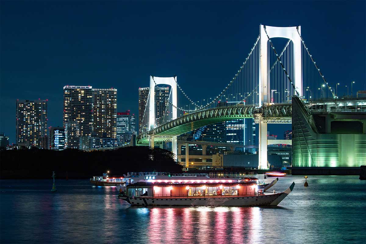 パパと待ち合わせし屋形船でお台場周遊クルーズ&ディナー